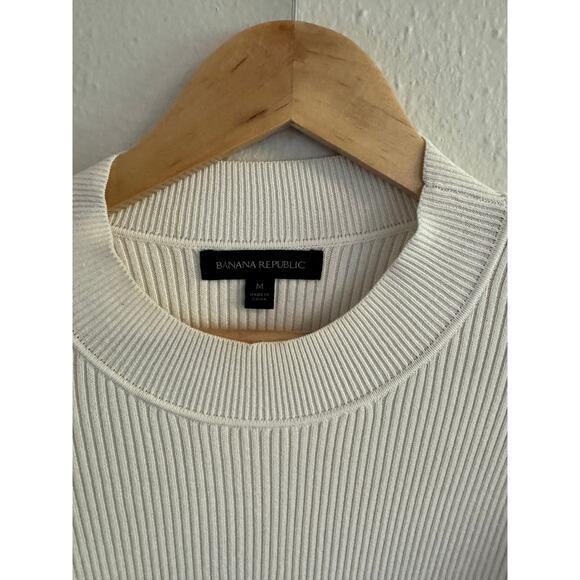 Banana Republic cream sweater - Picture 2 of 5
